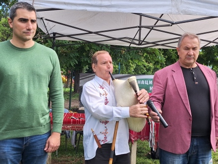 Пазарджик събра елита на породата Българско овчарско куче, кметът Куленски откри събитието /ВИДЕО и СНИМКИ/